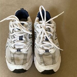 New Balance White and Black Athletic Shoes with Breathable Mesh